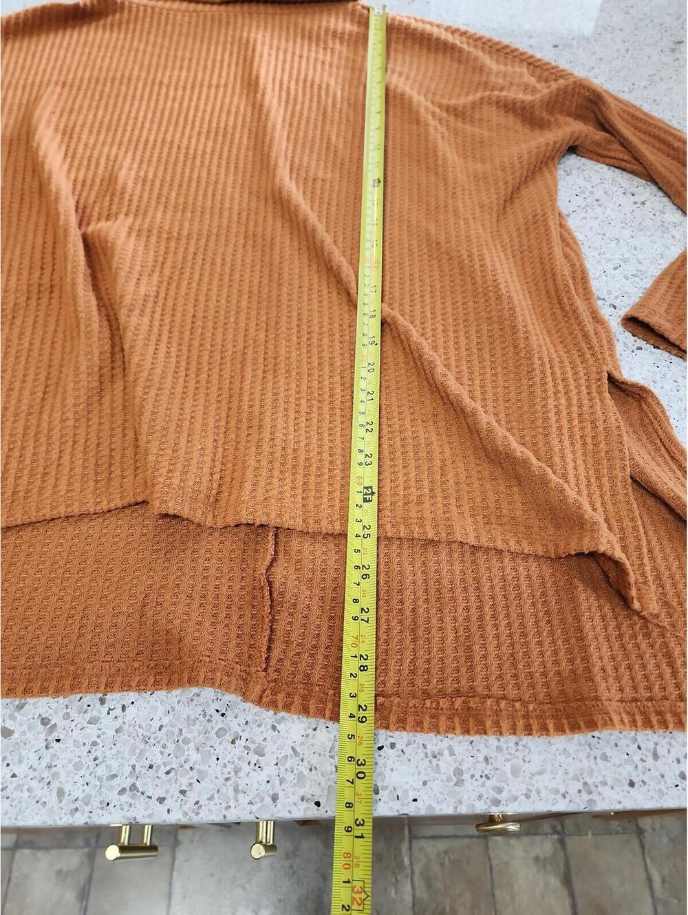 Sweater - Picture 6 of 9